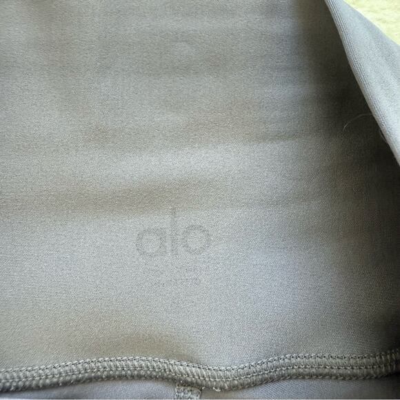 ALO Yoga women leggings size S Retail 125$ - Picture 5 of 8